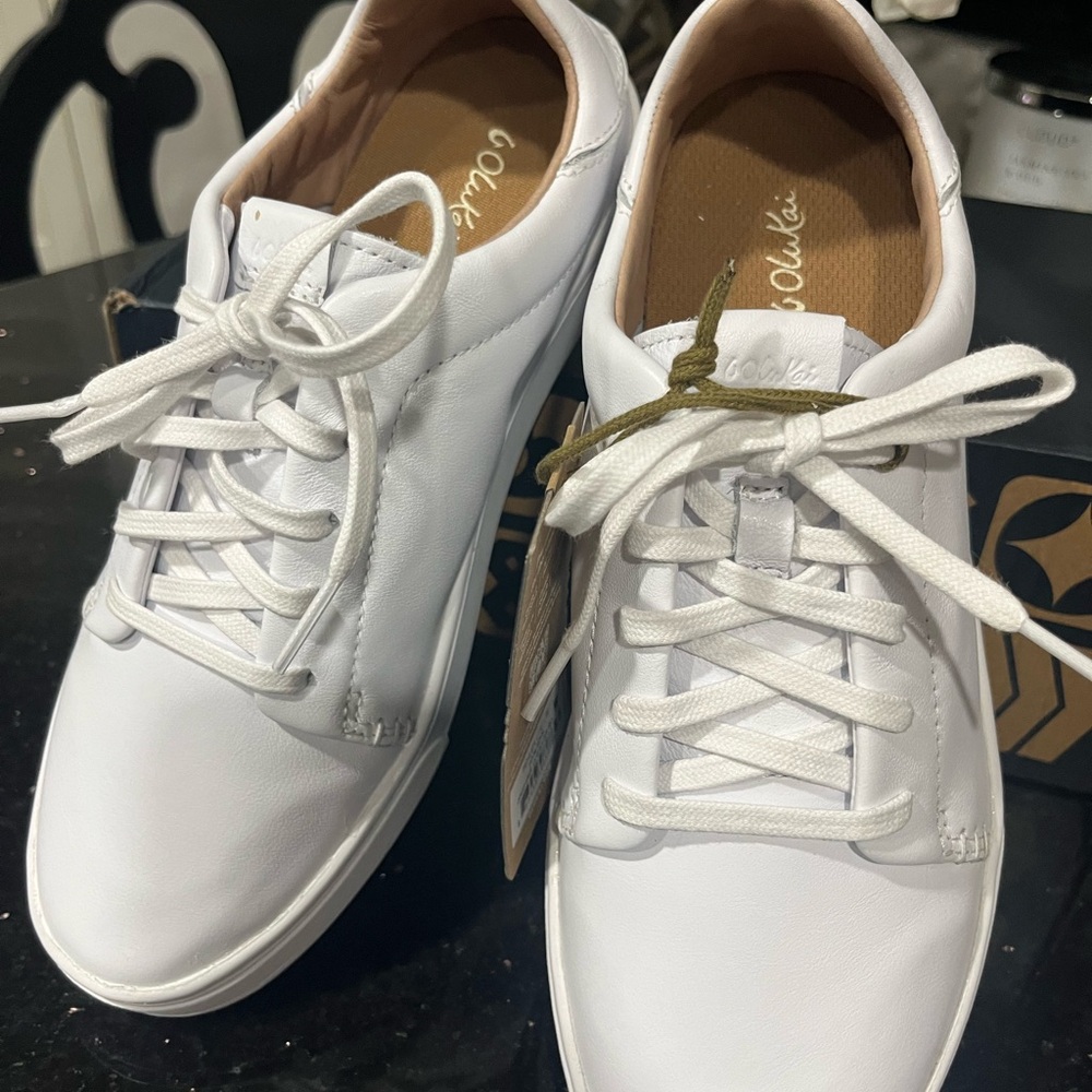 OluKai Pehuea Li 'IIi Women's Everyday Leather Sneakers 8.5 US White NEW - Picture 9 of 14